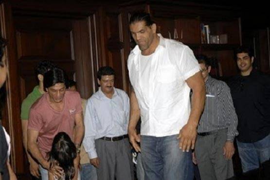 देखिए शाहरुख खान के घर के अंदर की PHOTOS