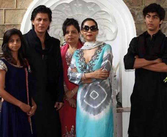 देखिए शाहरुख खान के घर के अंदर की PHOTOS