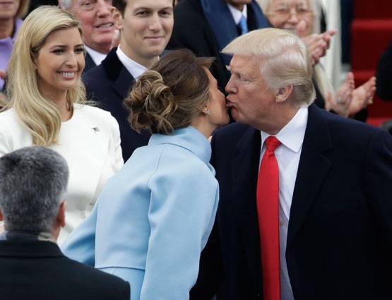 अमेरिका में बनी ट्रंप सरकार, देखें शपथ समारोह की खास तस्वीरें