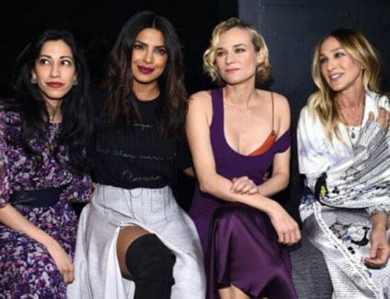 'न्‍यूयॉर्क फैशन वीक' में दिखा दीपिका पादुकोण और प्रियंका चोपड़ा का जलवा