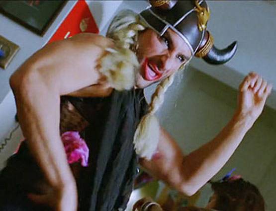 कूल, देसी, चॉकलेटी... किस लुक में सैफ हैं बेस्ट