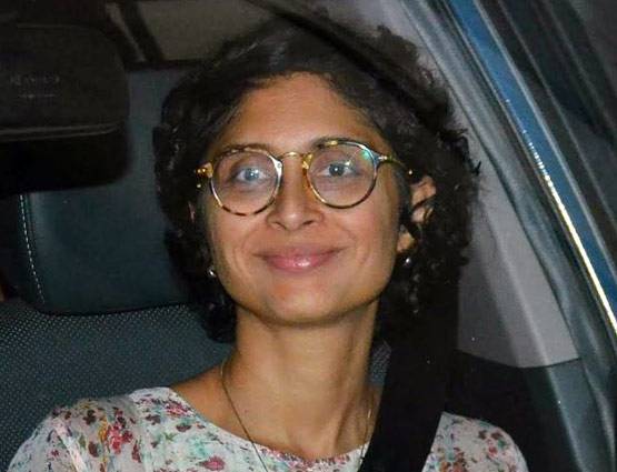 जानें कहां बिजी थे बॉलीवुड के आपके फेवरेट सितारे...