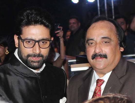 नील नितिन मुकेश के रिसेप्शन में पत्नी जया संग पहुंचे अमिताभ
