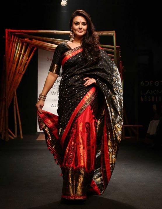 लैक्मे फैशन वीक में देसी गर्ल बनीं प्रीति जिंटा