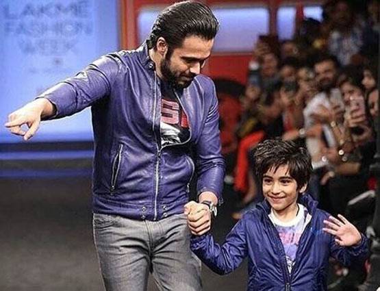 मीशा या अबराम में ज्यादा क्यूट कौन, तस्वीरों से करें फैसला...