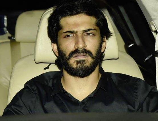 बॉलीवुड सितारों ने करण जौहर के साथ मनाई वेलेंटाइन पार्टी