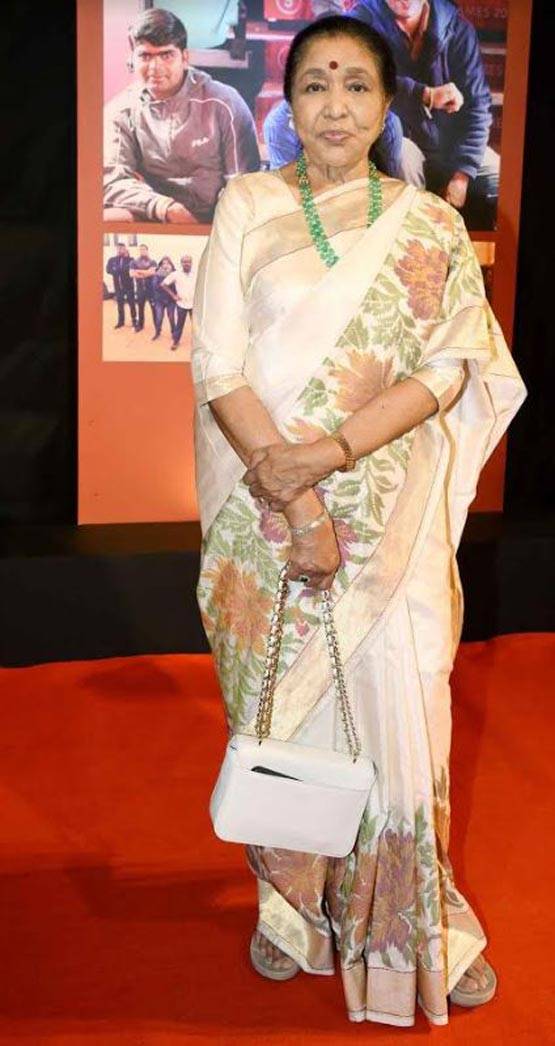 आमिर ने दी 'दंगल' की सक्सेस पार्टी, क्या पहुंचे सलमान-शाहरुख