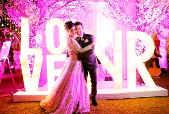 PICS:जब घुटनों पर बैठकर नील ने किया मंगेतर को प्रपोज