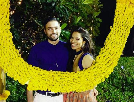 देखें, ये टीवी एक्टर्स कैसे मना रहे हैं वेलेंटाइन डे...