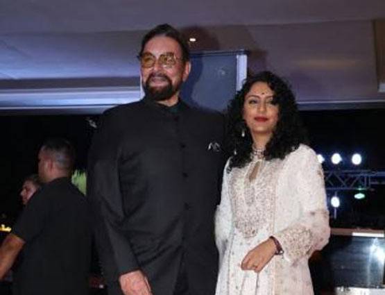 नील नितिन मुकेश के रिसेप्शन में पत्नी जया संग पहुंचे अमिताभ