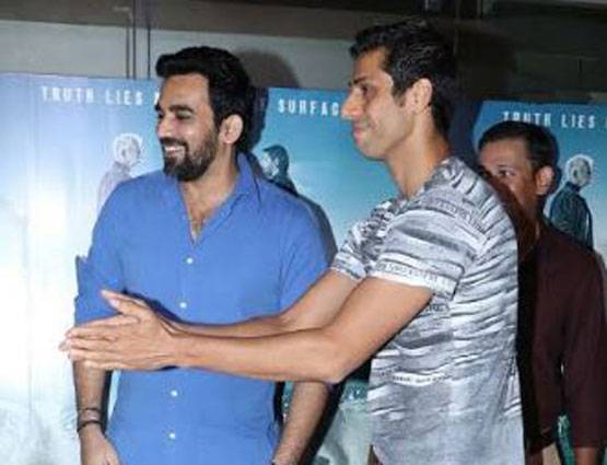 'इरादा' के प्रीमियर पर जहीर खान संग नजर आईं सागरिका घाटगे