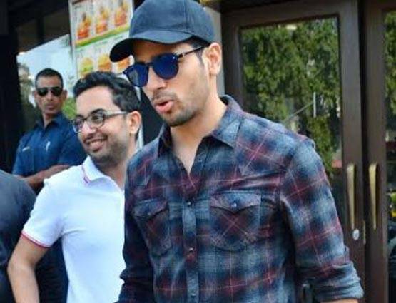 सिद्धार्थ मल्होत्रा संग लंच डेट पर दिखीं आलिया भट्ट