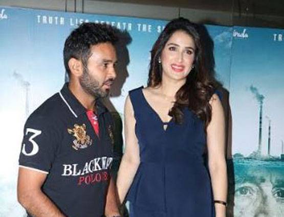 'इरादा' के प्रीमियर पर जहीर खान संग नजर आईं सागरिका घाटगे