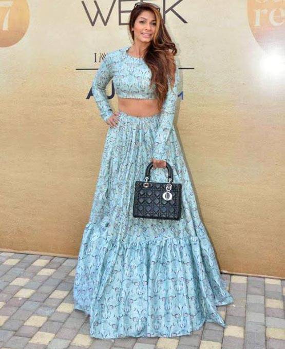 बिपाशा बसु से रागिनी खन्ना तक इन एक्टर्स ने बिखेरे रैंप पर अपने जलवे