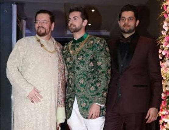 नील नितिन मुकेश के रिसेप्शन में पत्नी जया संग पहुंचे अमिताभ