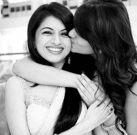 PHOTOS: क्या अपनी मम्मी जैसी है भाग्यश्री की बेटी