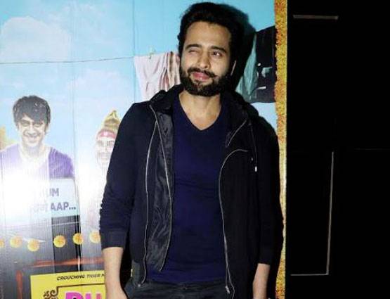 फिल्म 'रनिंग शादी' की स्क्रीनिंग पर पहुंचे बॉलीवुड के कई सितारें..