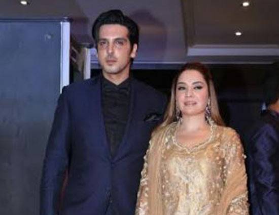 नील नितिन मुकेश के रिसेप्शन में पत्नी जया संग पहुंचे अमिताभ