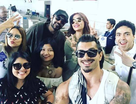 कुछ इस अंदाज में बिपाशा ने बनाया पति करण का बर्थडे स्पेशल