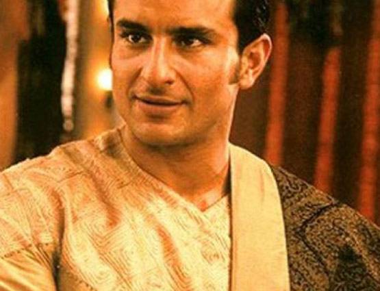 कूल, देसी, चॉकलेटी... किस लुक में सैफ हैं बेस्ट