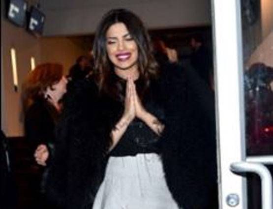 'न्‍यूयॉर्क फैशन वीक' में दिखा दीपिका पादुकोण और प्रियंका चोपड़ा का जलवा