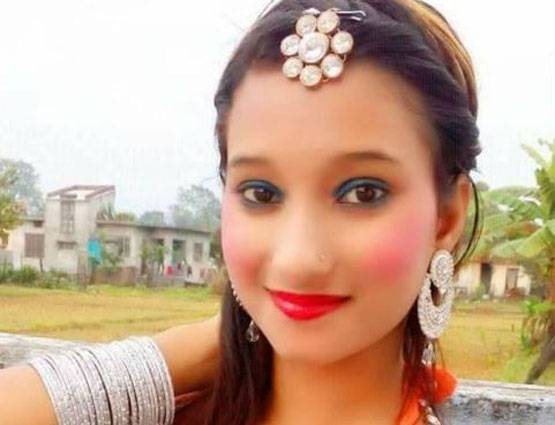 ये हैं नेपाल की सनी लियोन, नाम है अर्चना पनेरू...