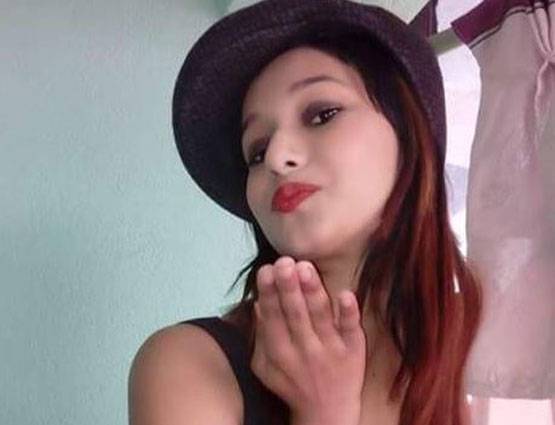 ये हैं नेपाल की सनी लियोन, नाम है अर्चना पनेरू...