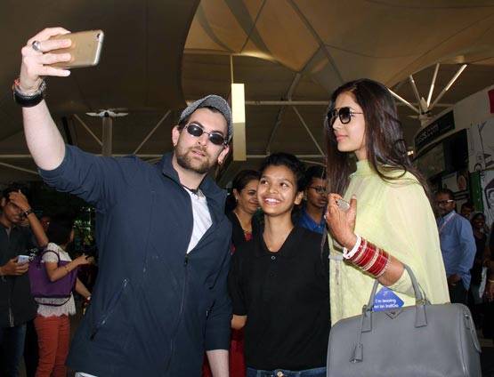 नील ले चले अपनी दुल्हनिया, देखें शादी के बाद की First Pics