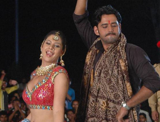 पिता ने सेक्स वर्कर बनने से बचाया, ऐसी है रवि किशन की LIFE