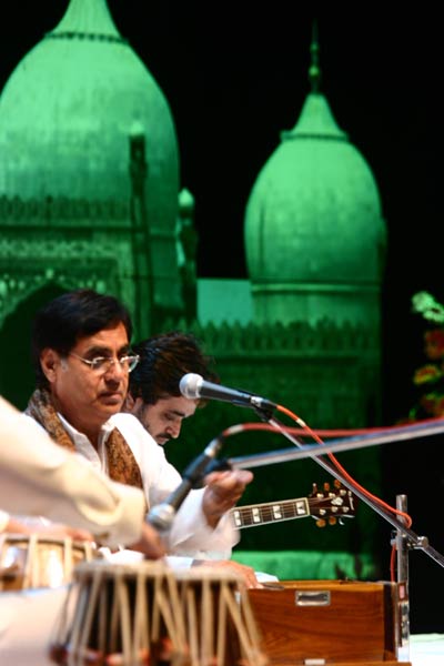 गजल सम्राट जगजीत सिंह की अनदेखी तस्वीरें