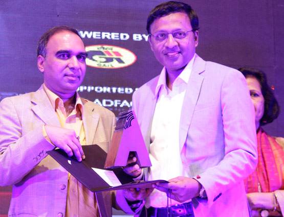 IIMC एलुम्नाई मीट में ईमका अवॉर्ड का ऐलान, शिक्षकों का सम्मान