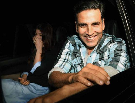 'जॉली एलएलबी 2' की स्क्रीनिंग पर रितिक संग पहुंचे कई स्टार्स