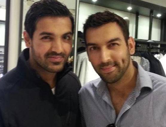 बॉलीवुड स्‍टार्स जैसे दिखते हैं ये लोग, देखें PHOTOS