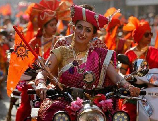 गुड़ी पड़वा 2017: लोगों ने ऐसे किया नए साल का अभिवादन, देखें PHOTOS