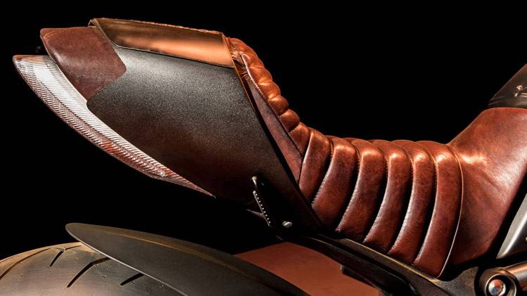 PHOTOS: देखें Ducati Diavel Diesel लिमिटेड एडिशन