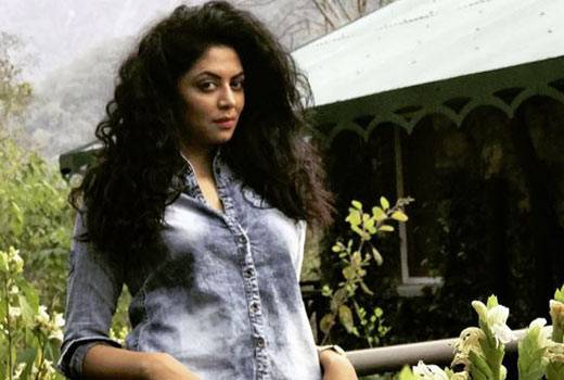 PHOTOS में देखें चंद्रमुखी चौटाला का हॉलीडे