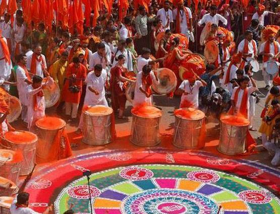 गुड़ी पड़वा 2017: लोगों ने ऐसे किया नए साल का अभिवादन, देखें PHOTOS