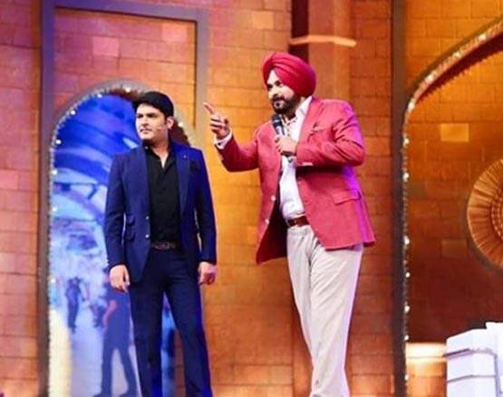 कपिल शर्मा के शो में 'ताली ठोकने' की इतनी फीस लेते हैं सिद्धू