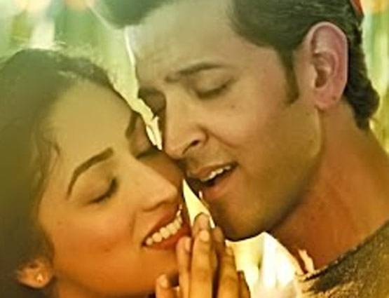 'बद्री की दुल्ह‍निया' ने किया शाहरुख-रितिक को कॉपी, क्या मिलेगी सक्सेस