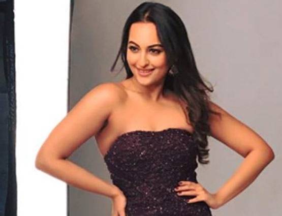 नच बलिए की जज बनेंगी सोनाक्षी, देखें LATEST PHOTOSHOOT