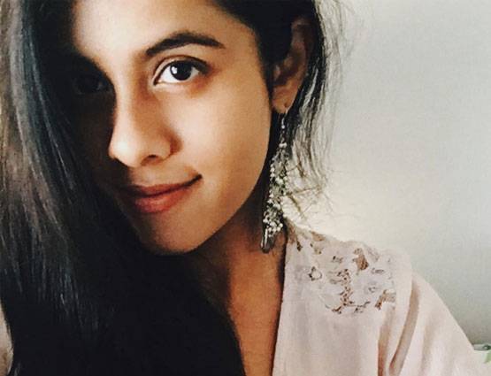 सोशल मीडिया पर छाई मिथुन दा की बेटी दिशानी, देखें फोटोज