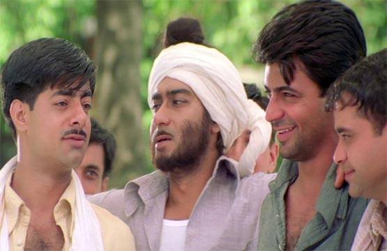 अक्षय कुमार और अजय देवगन के साथ यहां दिखी 'रिंकू भाभी'