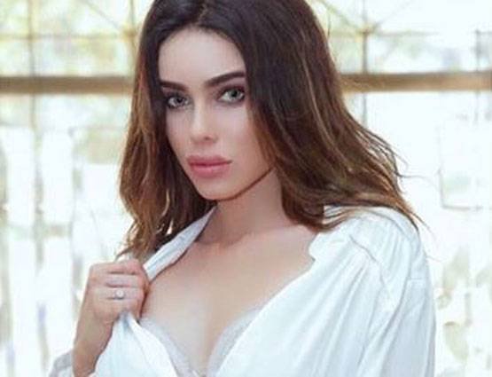 ये हैं भारत की किम कार्दाशियां, PHOTOS से फिर चर्चा में