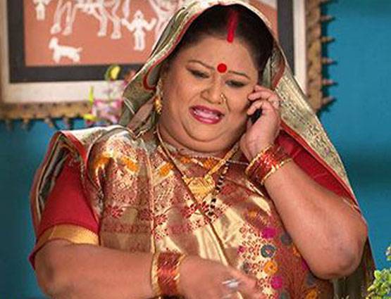 जानें 'अंगूरी भाभी' एक दिन में कितना कमाती हैं...