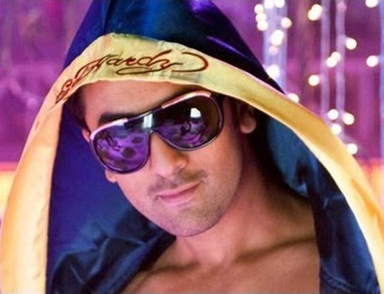 'बद्री की दुल्ह‍निया' ने किया शाहरुख-रितिक को कॉपी, क्या मिलेगी सक्सेस