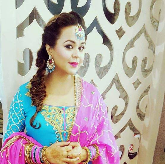 ये है कपिल शर्मा की गर्लफ्रेंड, PHOTOS में देखें रियल लाइफ