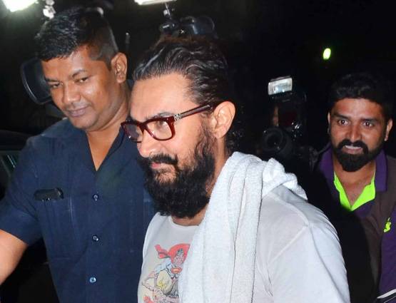 दंगल गर्ल फातिमा के साथ फिटनेस सेंटर में दिखे आमिर खान