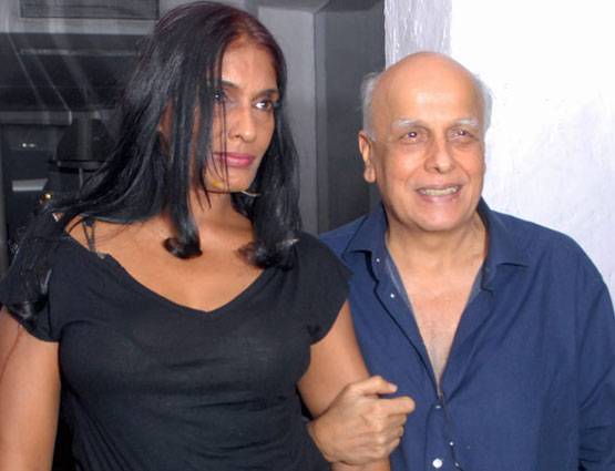 क्या मजबूरी थी कि इस फिल्म के लिए कंगना को उतारने पड़े कपड़े?