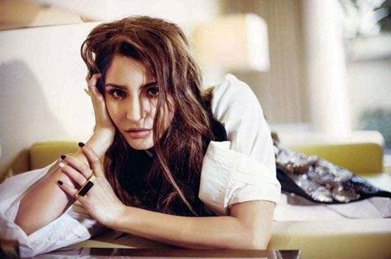 बिना गॉडफादर के ये स्टार्स आज कर रहे हैं बॉलीवुड पर राज