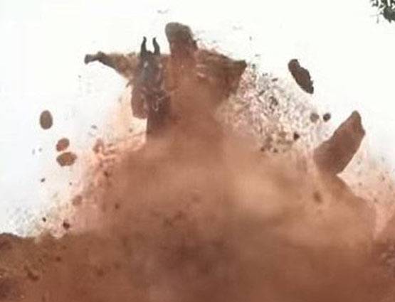 PHOTOS में देखें 'बाहुबली' की ये बड़ी ग‍लतियां...